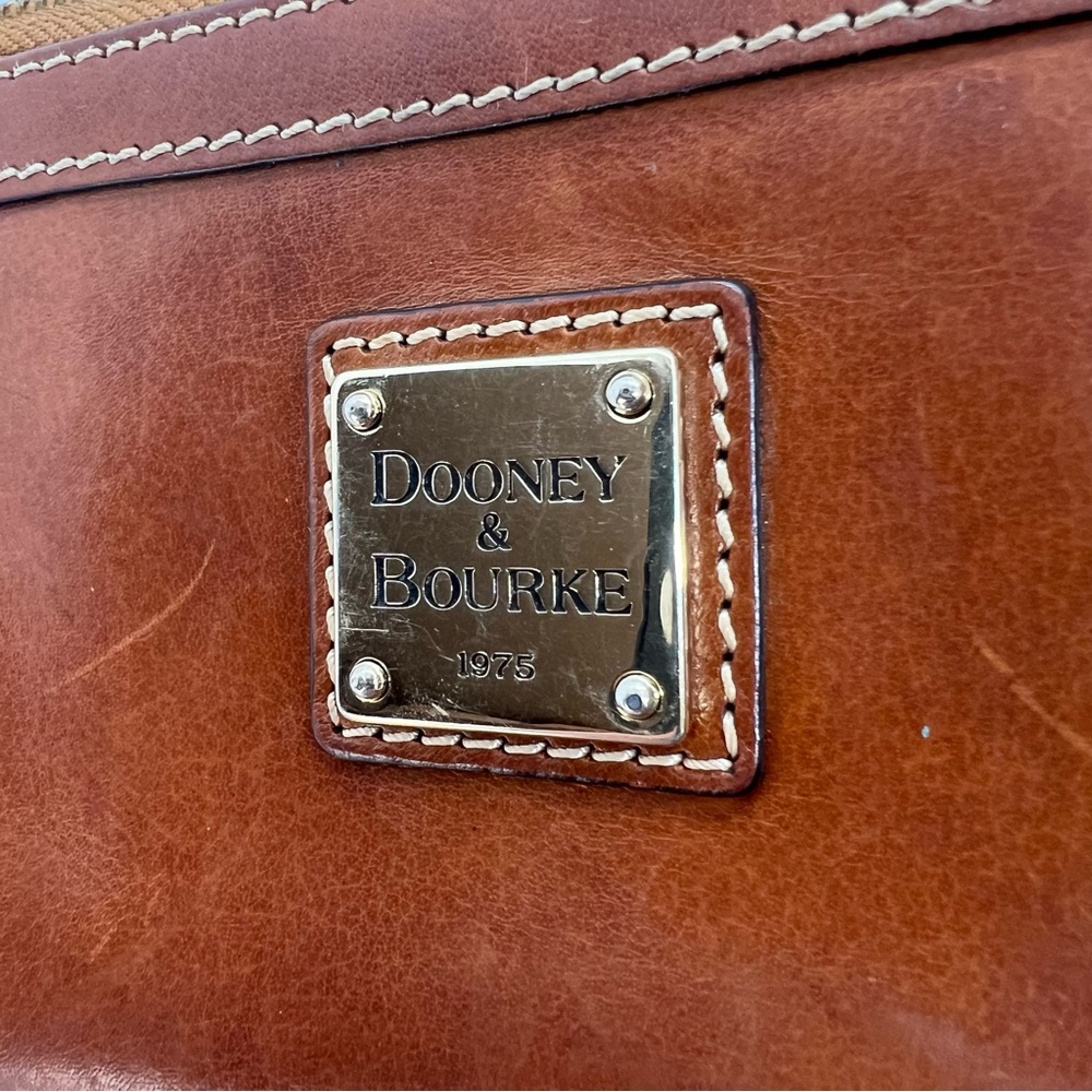 Dooney & Bourke Brown Leather Wristlet Zip Clutch Wallet | Classic Logo | EUC - Picture 10 of 11